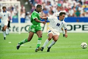 Images Dated 19th November 2010: WC1994 R2: Nigeria 1 Italy 2