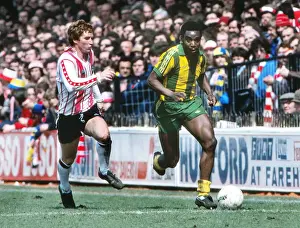 West Broms Laurie Cunningham and Southamptons Alan Ball