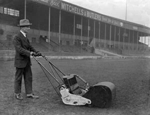 West Bromwich Albion Collection: West Bromwich Albions groundsman at the Hawthorns in 1925 / 6