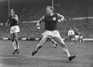 1964 FA Cup Final - West Ham United 3 Preston North End 2 Collection: West Hams Bobby Moore - 1964 FA Cup Final