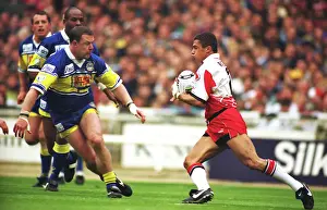 Wigans Jason Robinson takes on Leeds Garry Schofield in the 1995 Challenge Cup Final