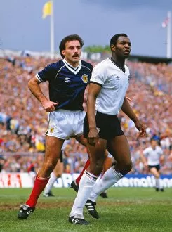 Images Dated 26th May 1984: Willie Miller and Luther Blissett - 1984 British Home Championship